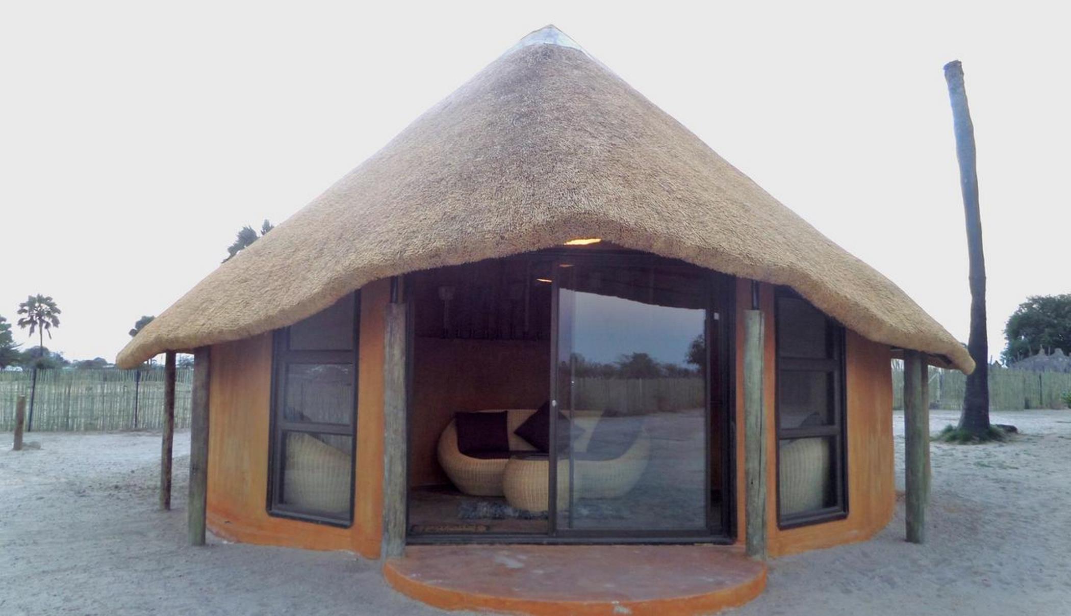 Ongula Village Homestead Lodge Ondangwa Exterior photo