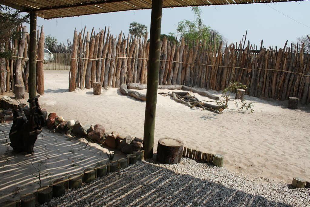 Ongula Village Homestead Lodge Ondangwa Exterior photo